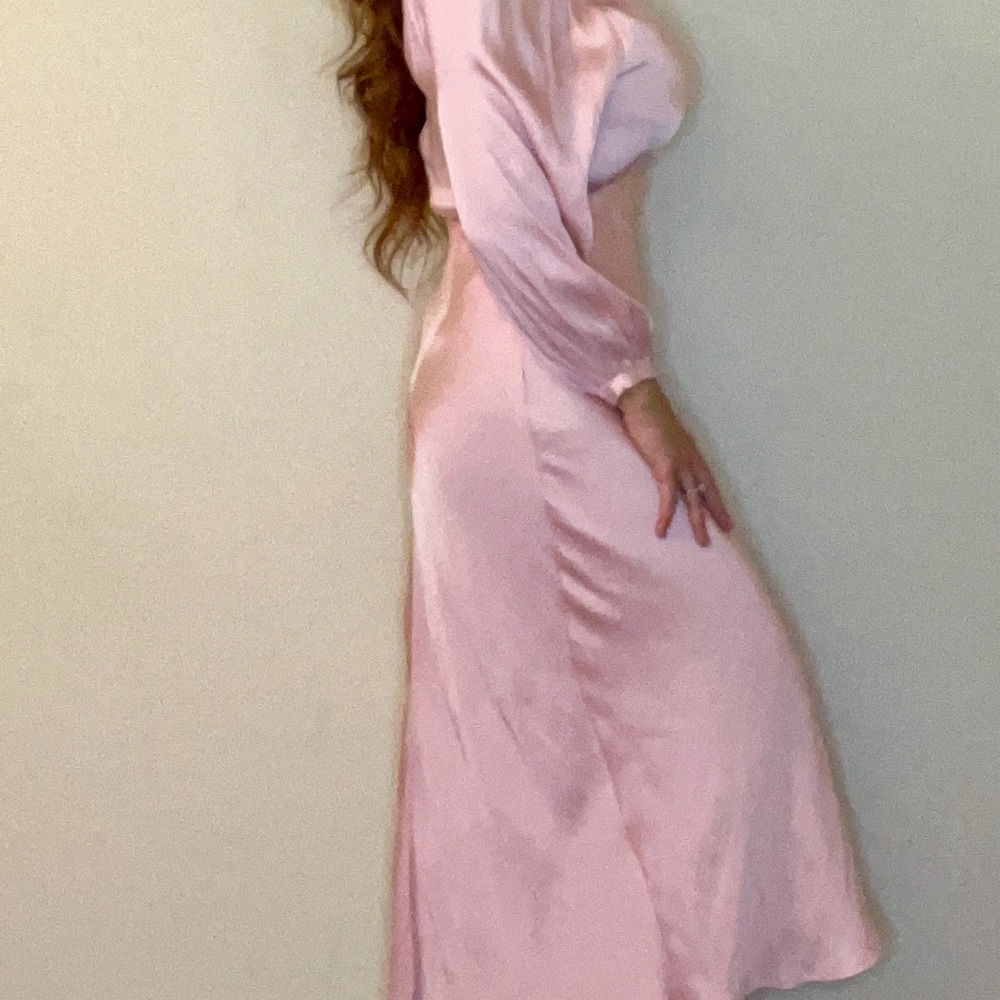 NWOT🌹Moodie Blush Long Sleeve Dress